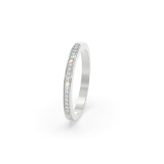 Luxury Channel-Set Moissanite Diamond Sleek Band Ring