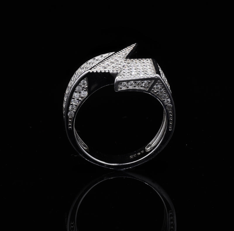 Lunar Mirage Twist 92.5 Sterling Silver Moissanite Ring